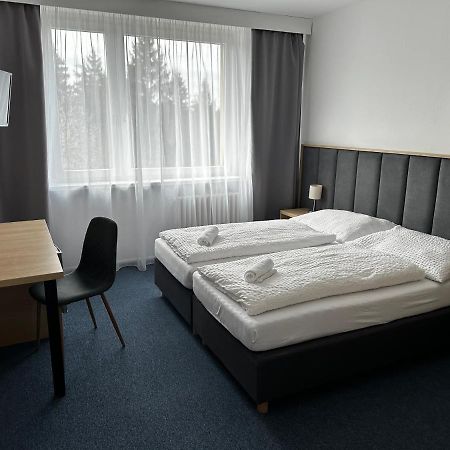 Horsky Hotel Jelenovska S Bazenem V Cene Valašské Klobouky エクステリア 写真