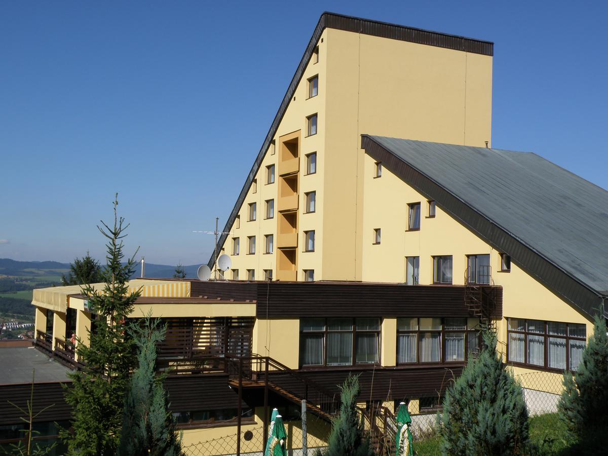 Horsky Hotel Jelenovska S Bazenem V Cene Valašské Klobouky エクステリア 写真