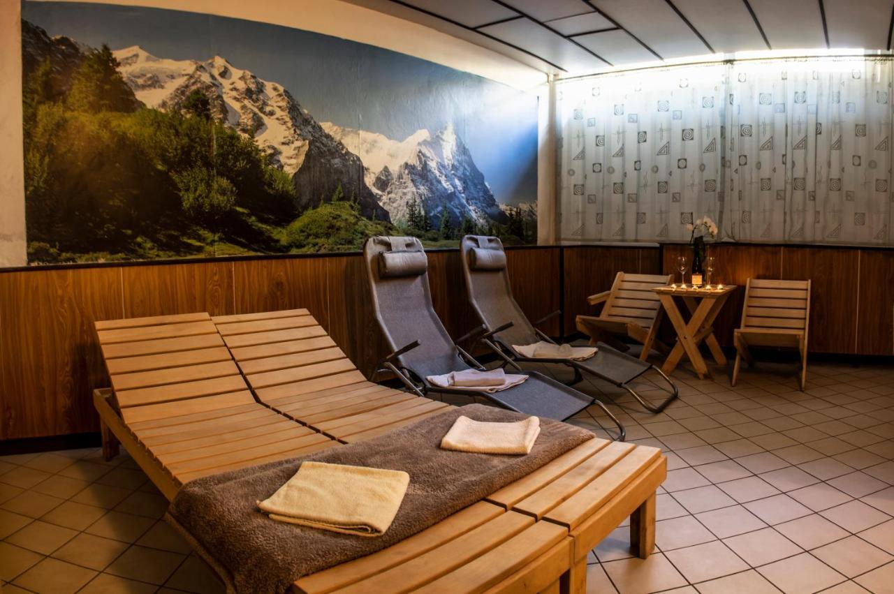 Horsky Hotel Jelenovska S Bazenem V Cene Valašské Klobouky エクステリア 写真